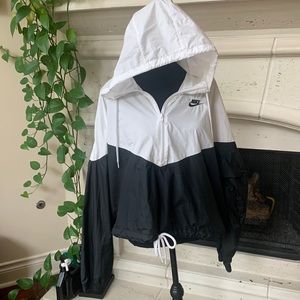 Cropped black and white Nike jacket